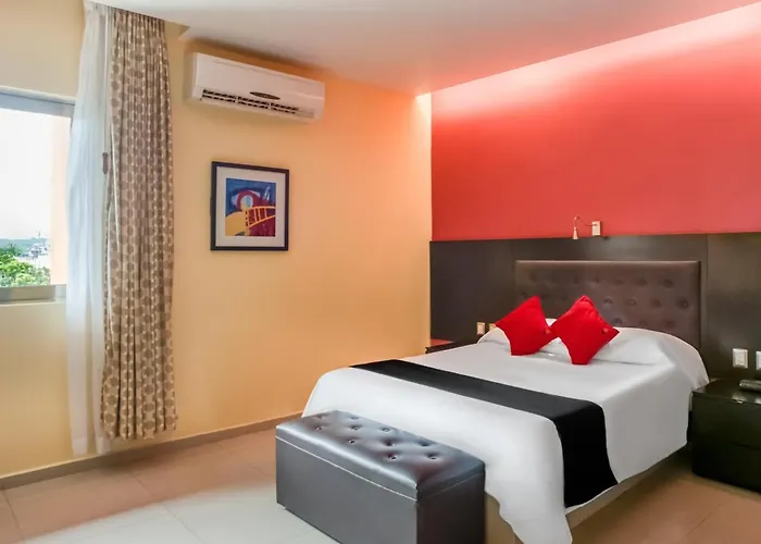 Veracruz Suites Hotel